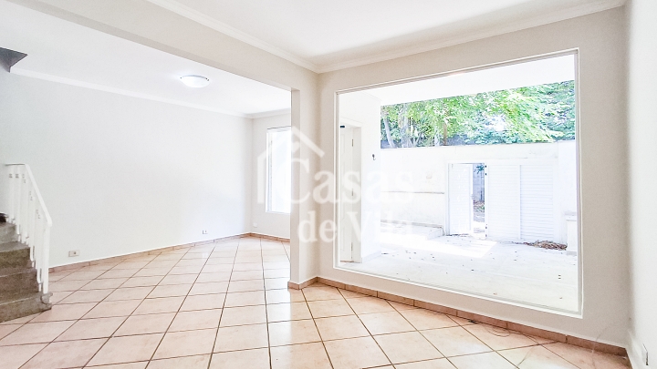 Casa de vila para locação! - Ótima localização! Na Vila Olímpia!