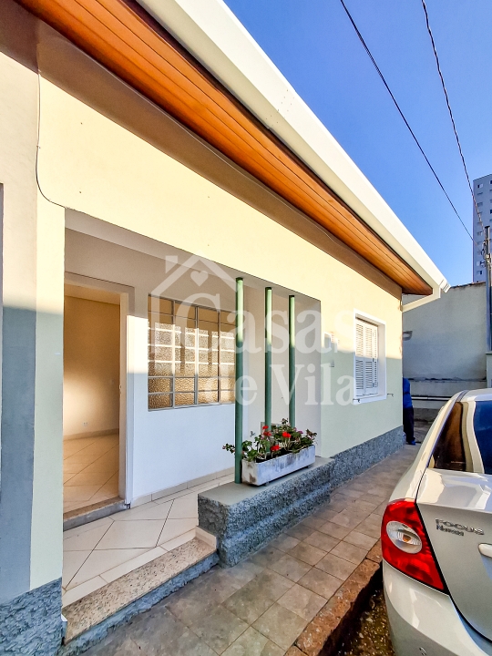 Casa de vila térrea para locação comercial! - Chácara Flora! Excelente localização!
