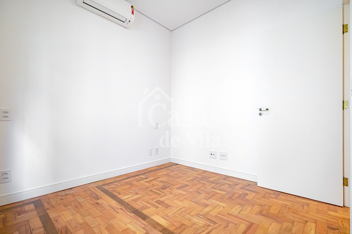 Toda reformada! Para venda ou locação! - Um sonho de casa de vila na Bela Vista!