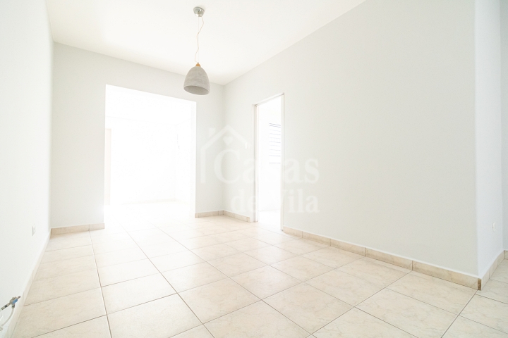 Uma graciosa casa de vila para venda! - Na Vila Olímpia! Ótima localização!