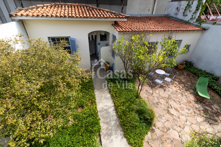Uma casa de vila espaçosa e encantadora! - No Brooklin! Para venda!