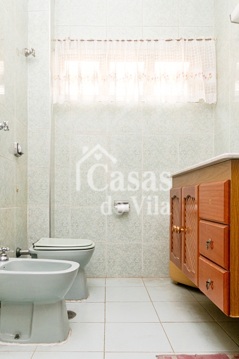 Casa de vila confortável para venda! - Na Chácara Santo Antônio!