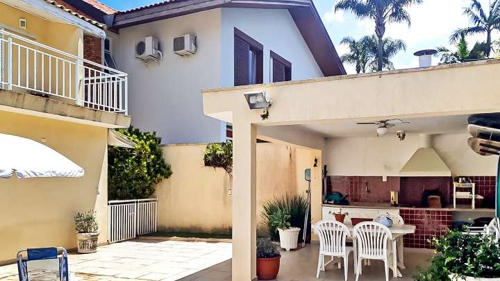 Casa de vila para venda! - Na Granja Julieta! Excelente localização!