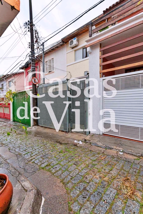 Casa de vila toda reformada para venda! - No Planalto Paulista! 