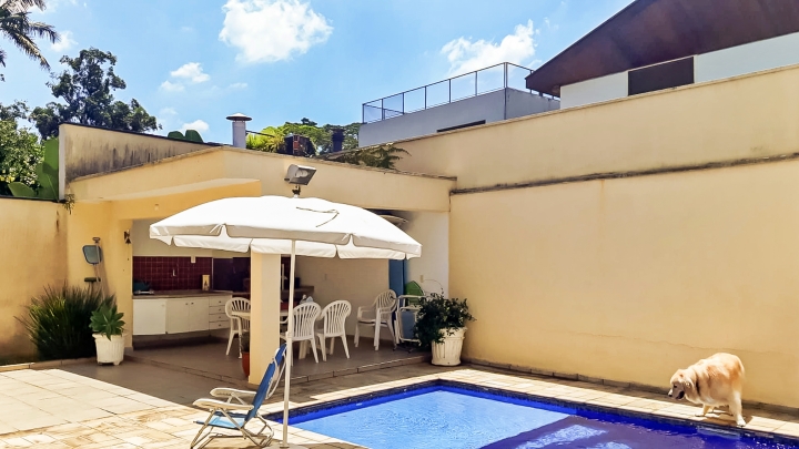 Casa de vila para venda! - Na Granja Julieta! Excelente localização!