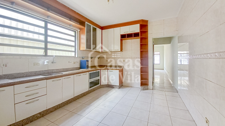 Casa de vila reformada para locação! - Em uma vila super bem localizada na Vila Nova Conceição | Itaim!