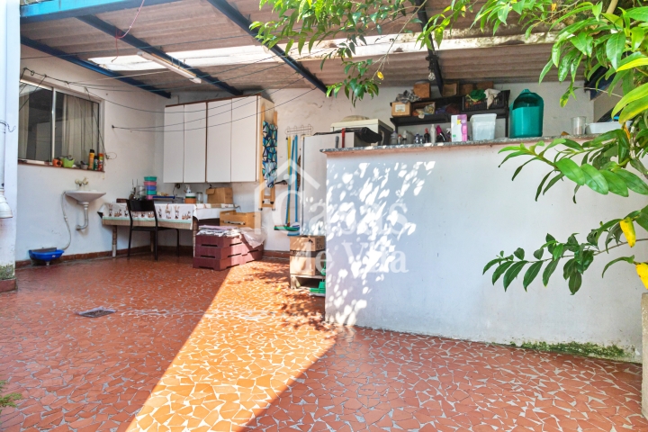 Casa de vila espaçosa! - Para venda no Jardim Hípico!