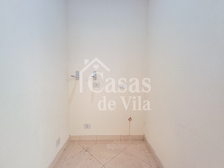 Casa de vila térrea para locação comercial! - Chácara Flora! Excelente localização!
