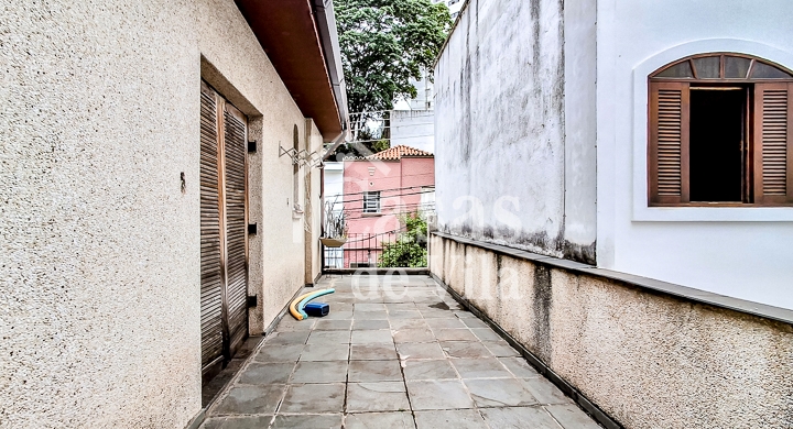 Casa de vila espaçosa para venda! - Na Vila Mariana!