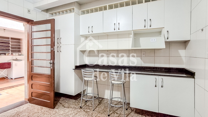Casa de vila espaçosa para venda! - Na Vila Mariana!