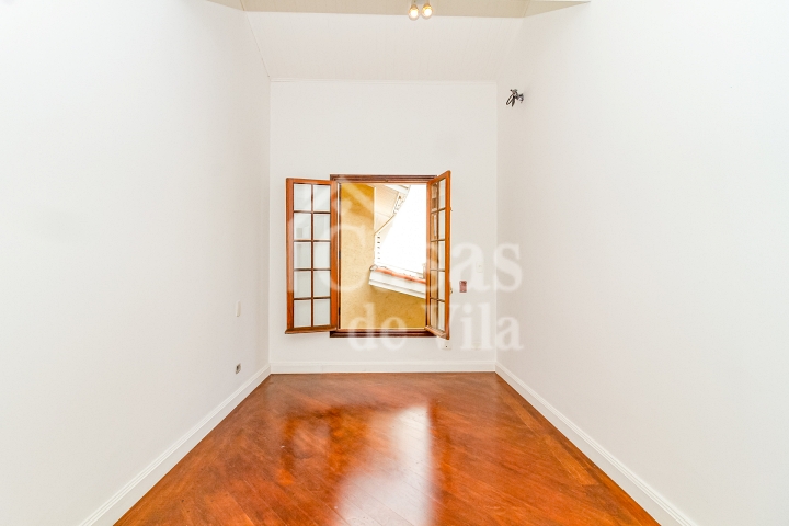 Um sonho de casa de vila no Jardim América! - Para venda! Excelente localização!
