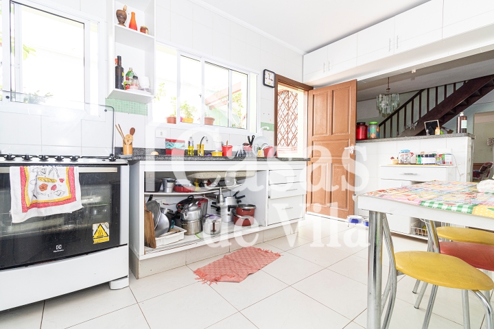 Casa de vila para venda! - Em Mirandópolis