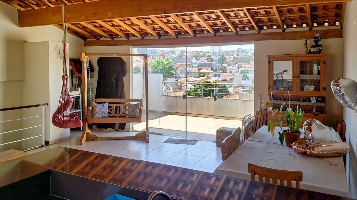 Casa de vila espaçosa para venda! - No Parque da Mooca!