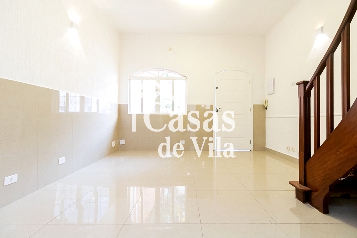Casa de vila reformada para venda! - Excelente localização! Em Moema!