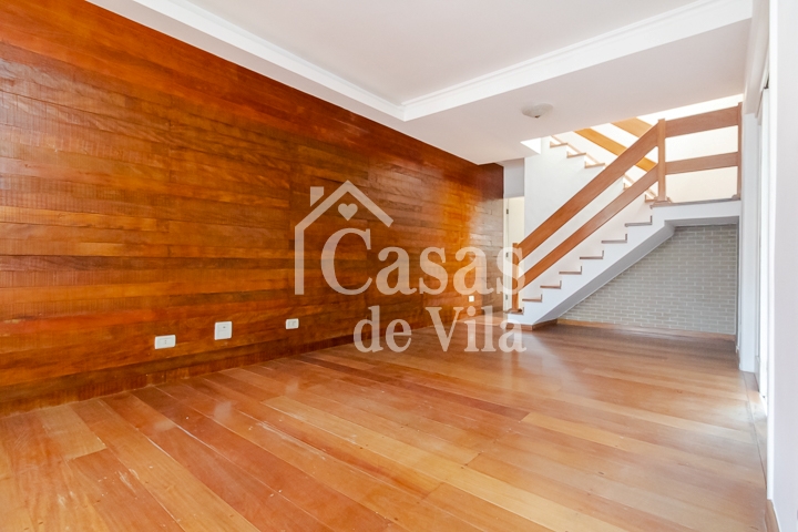 Casa de vila reformada para compra! - No Jardim Hípico!