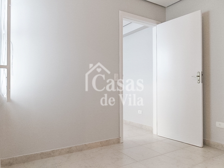 Uma graciosa casa de vila para venda! - Na Vila Olímpia! Ótima localização!