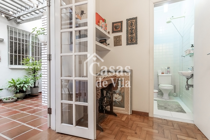 Casa de vila charmosa para venda! - No Itaim Bibi! Excelente localização!