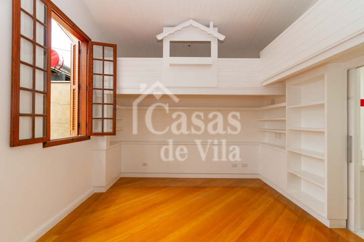 Um sonho de casa de vila no Jardim América! - Para venda! Excelente localização!
