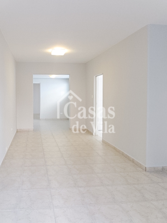 Uma graciosa casa de vila para venda! - Na Vila Olímpia! Ótima localização!