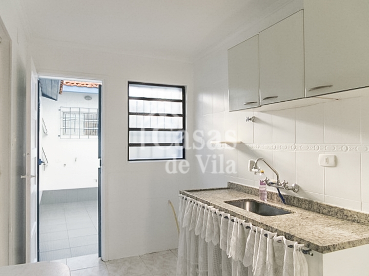 Uma graciosa casa de vila para venda! - Na Vila Olímpia! Ótima localização!
