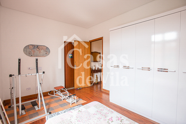 Casa de vila graciosa para venda! - Na Lapa!
