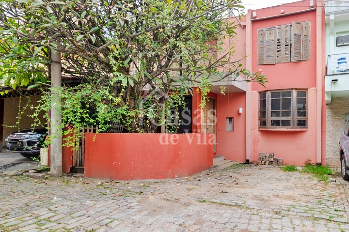 Casa de vila para venda! - Estilosa e agradável!