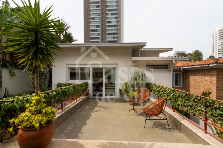 Linda casa de vila para venda! No Brooklin! - Muito agradável e pra lá de diferenciada!