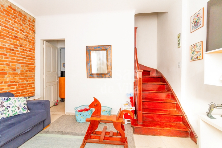 Graciosa casa de vila para venda! - Na Casa Verde!