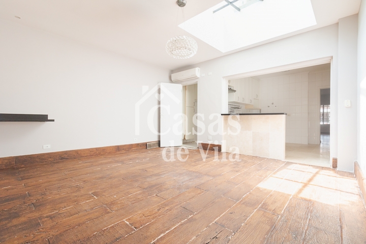 Casa de vila reformada para compra! - No Jardim Hípico!