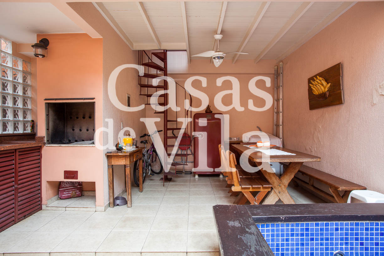 Uma casa de vila beeeeeemmmm confortável! - No Brooklin para venda!