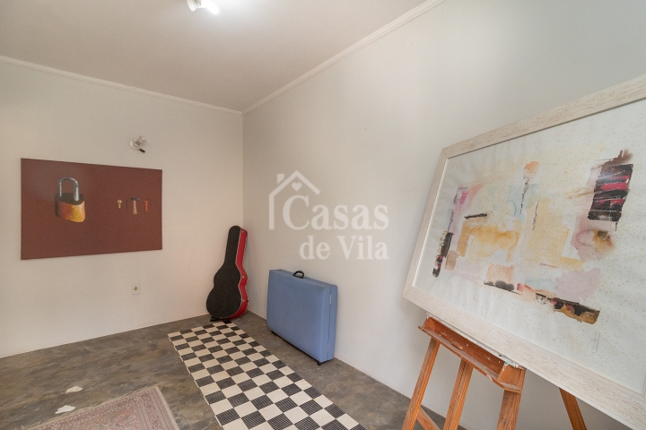 Uma casa de vila espaçosa e encantadora! - No Brooklin! Para venda!
