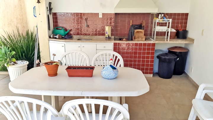 Casa de vila para venda! - Na Granja Julieta! Excelente localização!