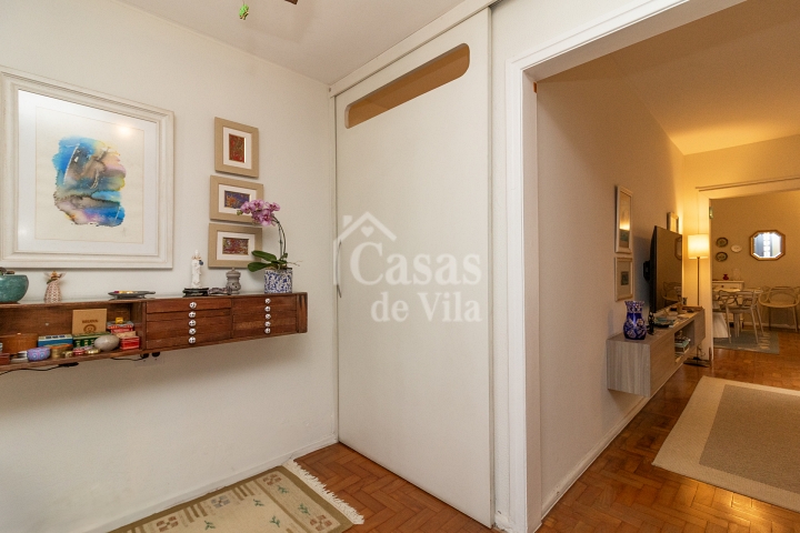 Uma casa de vila espaçosa e encantadora! - No Brooklin! Para venda!