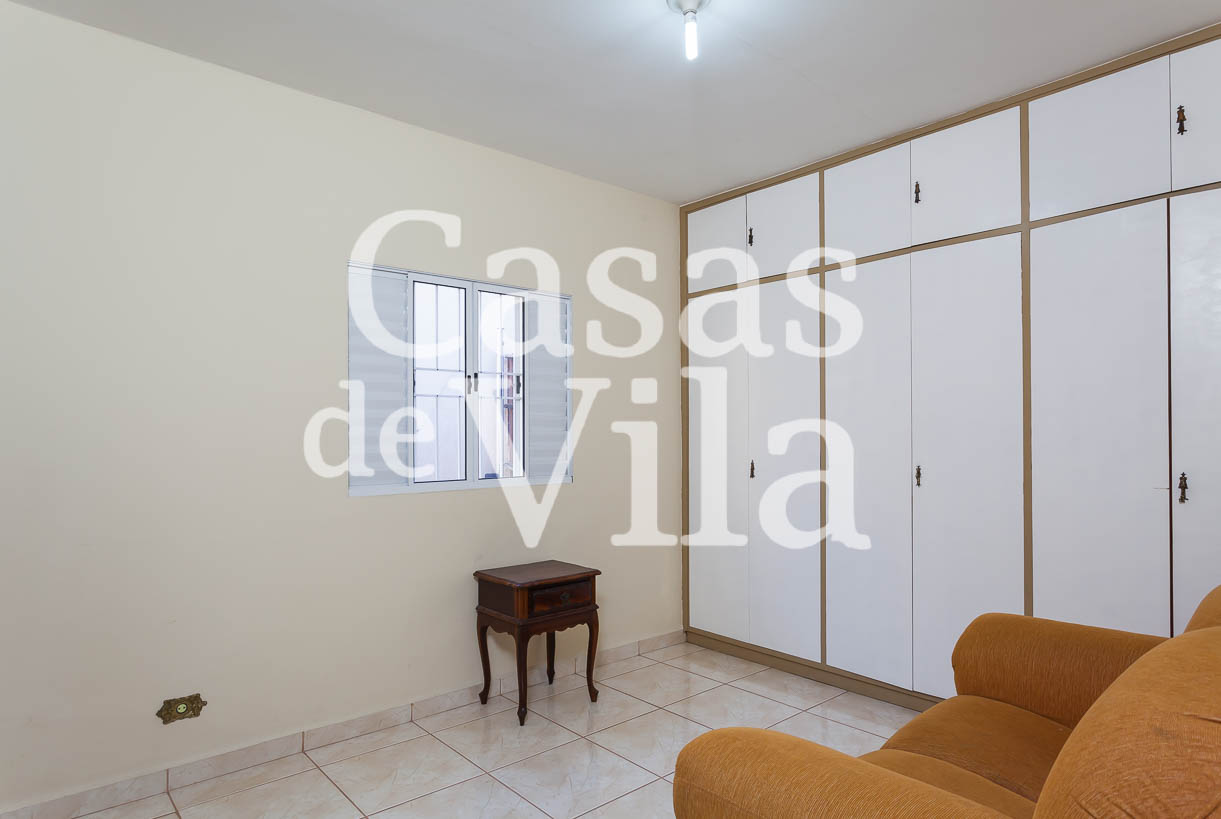 Casa de vila para venda! - No bairro da Vila Gumercindo! Vila aberta!