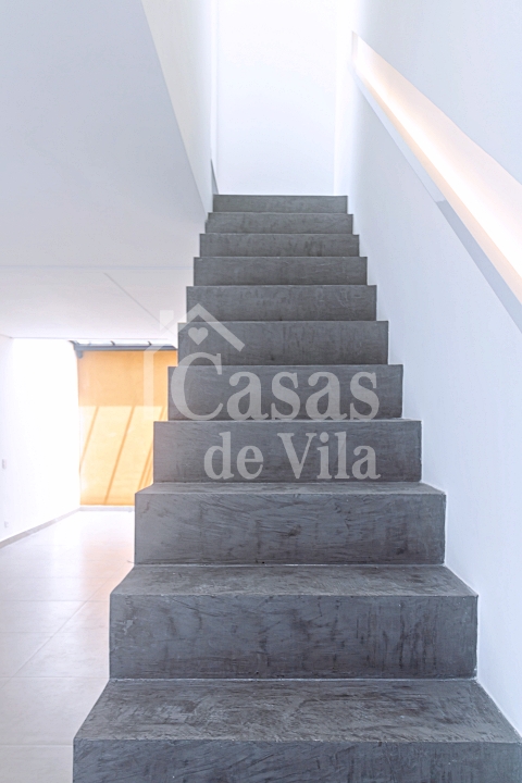 Casa de vila toda nova! - Para venda na Pompéia!