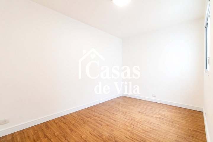 Casa de vila reformada para venda! - Excelente localização! Em Moema!
