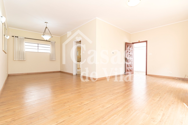 Espaçosa casa de vila para venda! - Em Perdizes!