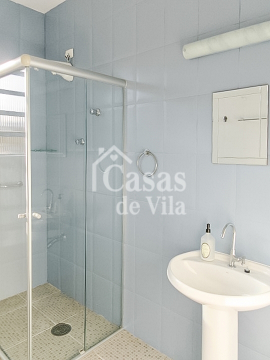 Uma graciosa casa de vila para venda! - Na Vila Olímpia! Ótima localização!