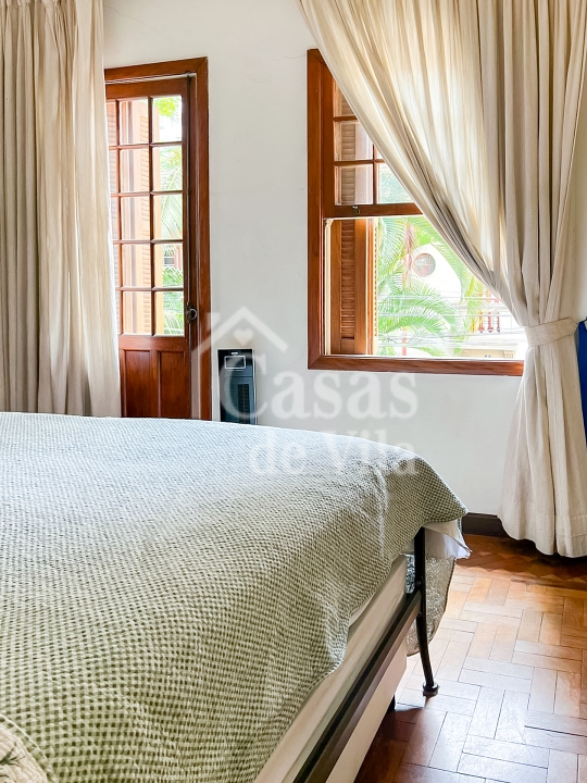 Bela casa de vila para venda! - Numa vila sensacional no Paraíso!