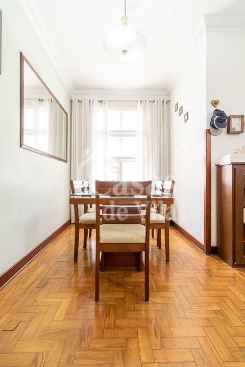 Casa de vila conservada para venda! - No Cambuci, próxima ao Parque da Aclimação!
