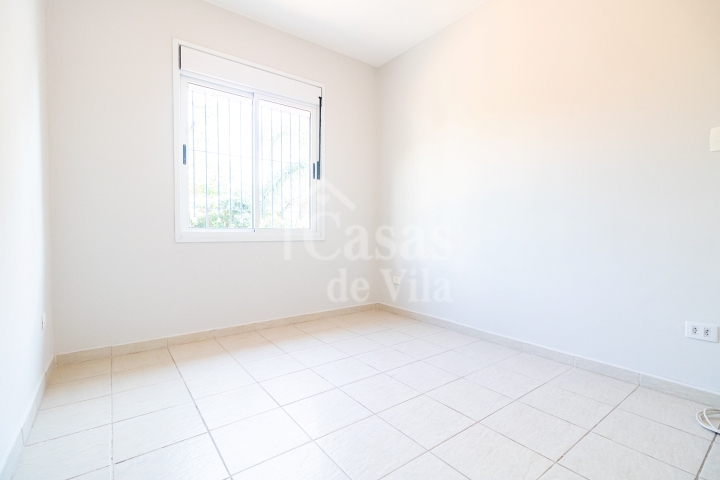 Uma graciosa casa de vila para venda! - Na Vila Olímpia! Ótima localização!