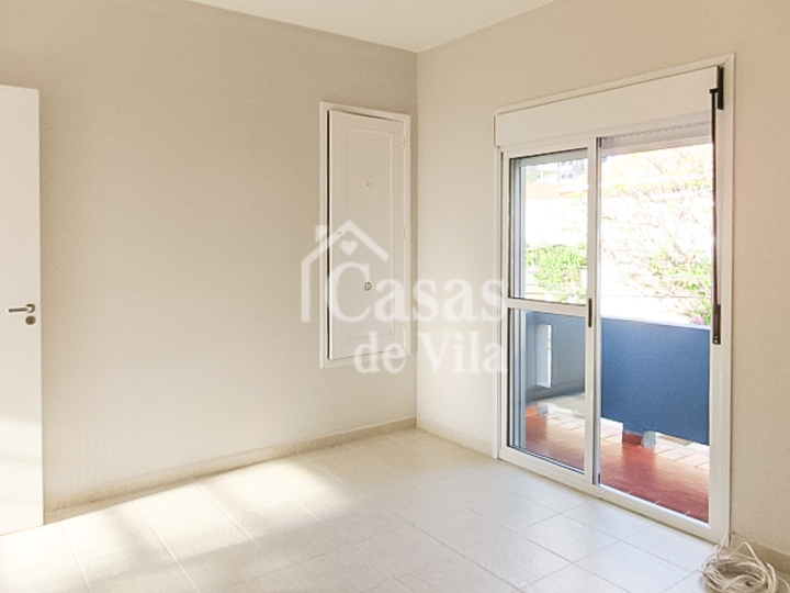 Uma graciosa casa de vila para venda! - Na Vila Olímpia! Ótima localização!