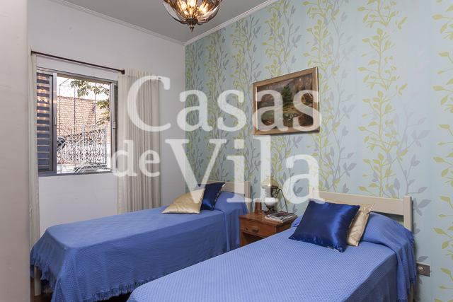 Casa de vila espaçosa! - Para venda ou locação! Em Perdizes! Ótima localização!