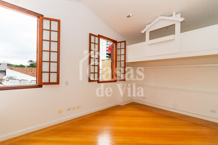 Um sonho de casa de vila no Jardim América! - Para venda! Excelente localização!