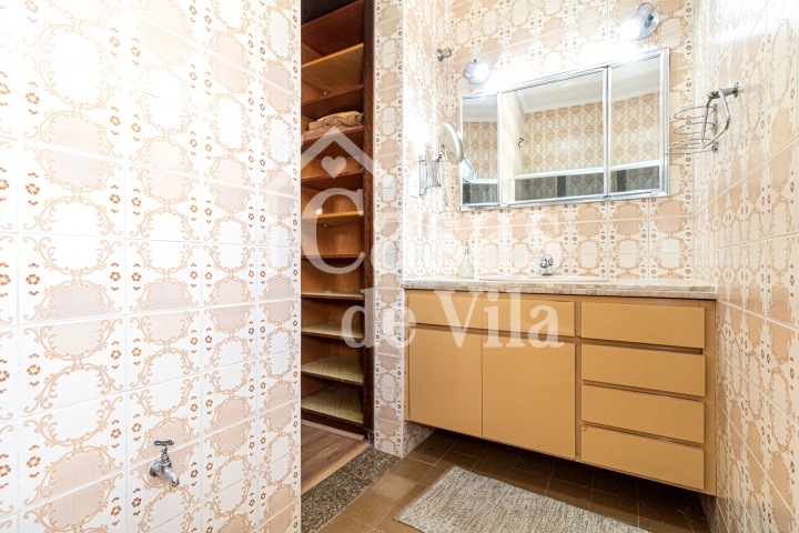 Espaçosa casa de vila para venda! - Em Perdizes!