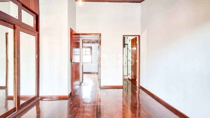 Casa de vila 'triplex' para locação! - Para alguns Vila Nova Conceição! Para outros Vila Olímpia!