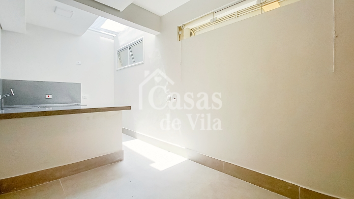 Casa de vila nova para locação! - Na Vila Mariana!