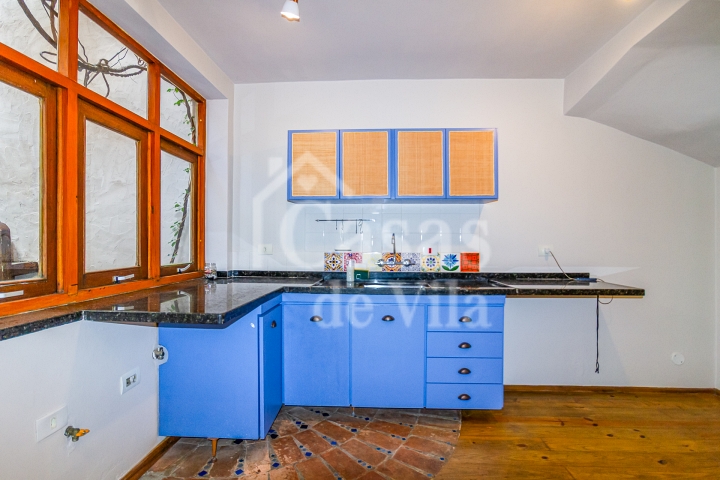 Casa de vila aconchegante para venda! - Na Vila Olímpia!