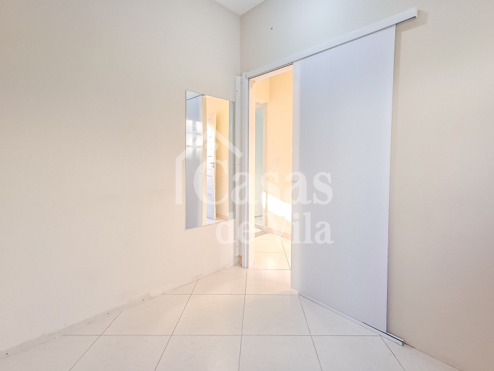 Casa de vila térrea para locação comercial! - Chácara Flora! Excelente localização!