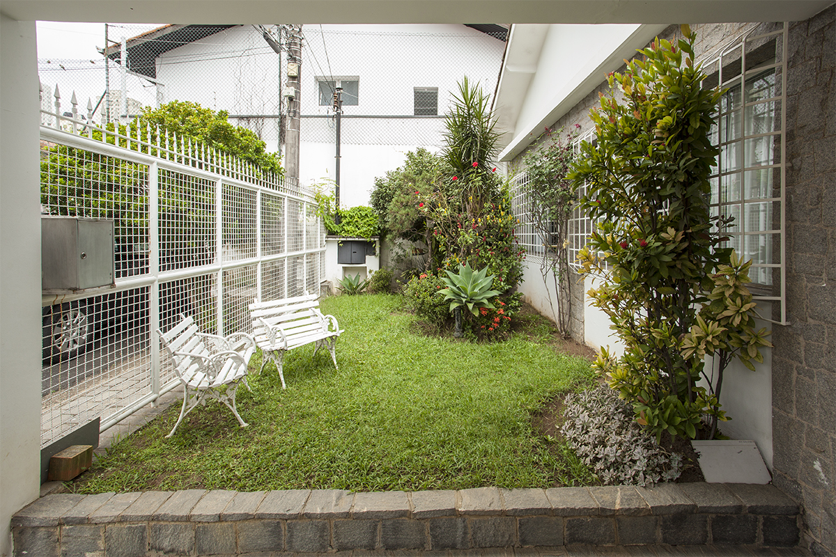 Eis uma casa de vila cheia de espaço! - No Brooklin, perto de mmmuuuitttaaa coisa!!!